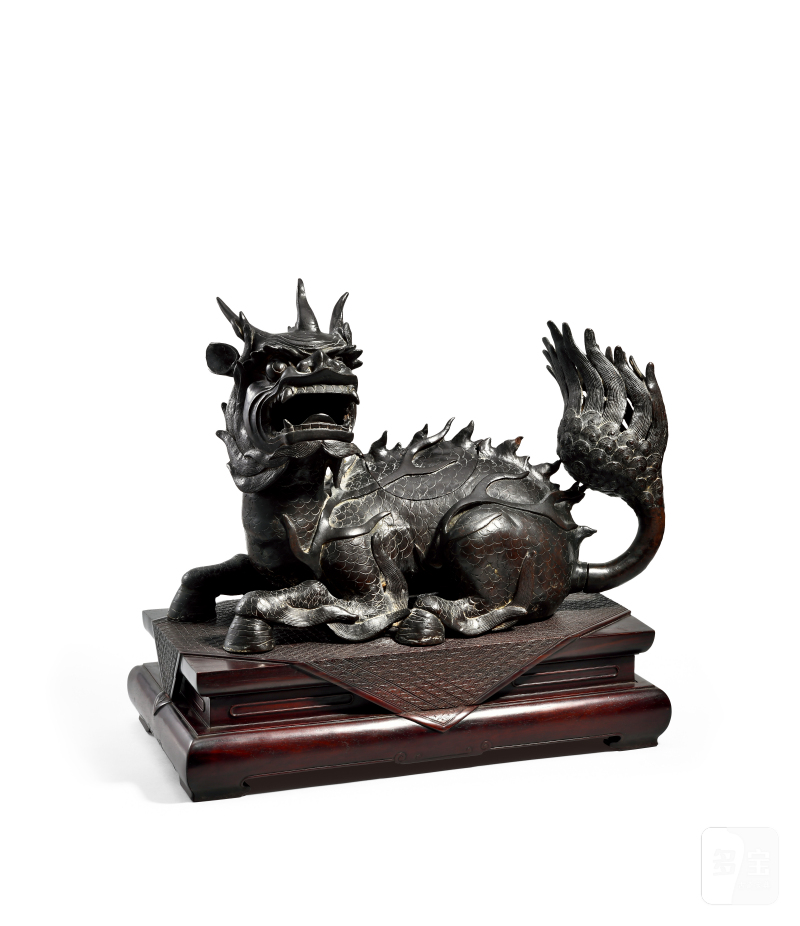 明 铜铸麒麟瑞兽香薰
